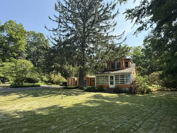 31 Obtuse Road South, Brookfield, CT 06804