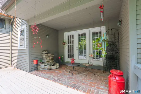 82 Taunton Hill Road, Newtown, CT 06470