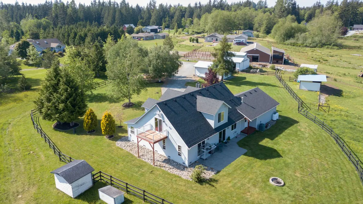 camas home and land