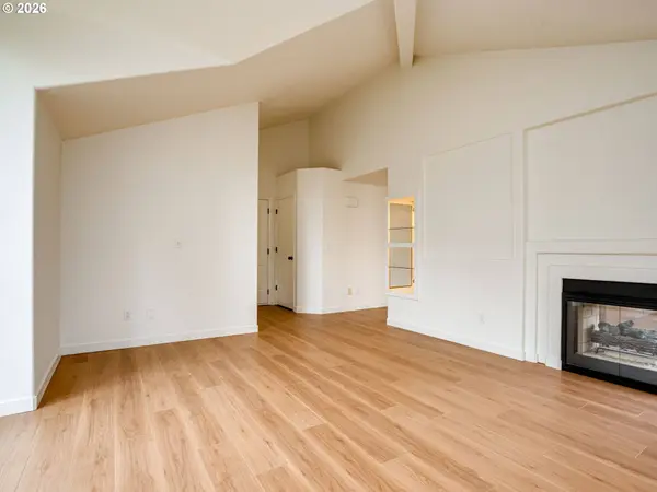 3033 NW OGDEN ST, Camas, WA 98607