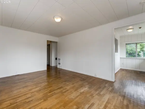 135 NW 15TH AVE, Camas, WA 98607