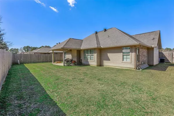 143 Lola Circle, Benton, LA 71006