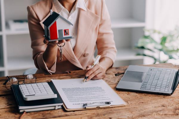 The Role of a Real Estate Agent in the Digital Age: Why It Still Makes All the Difference