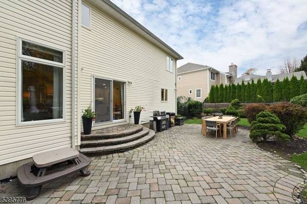 26 Stratton Dr, Wayne Twp., NJ 07470