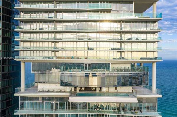 18501 Collins Ave #2504, Sunny Isles Beach, FL 33160