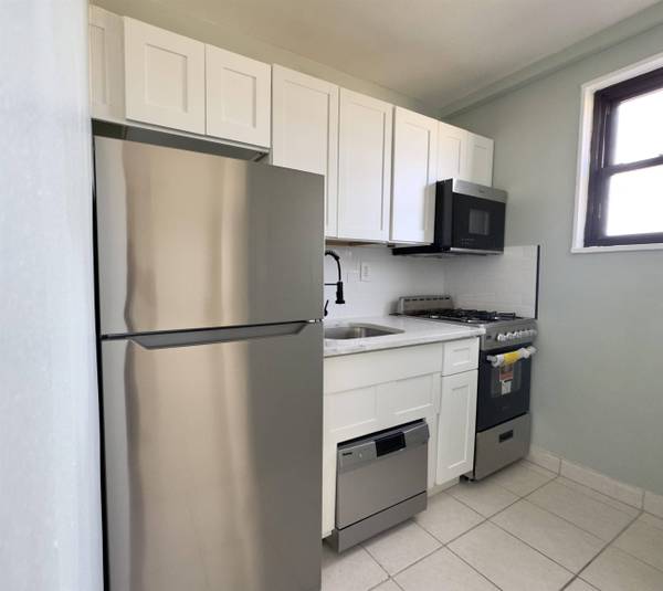 1225 KENNEDY BLVD #5C, Bayonne, NJ 07002