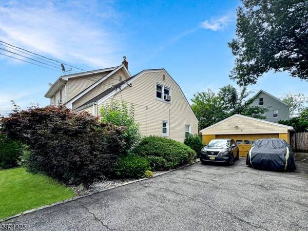 93 Piaget Ave, Clifton City, NJ 07011