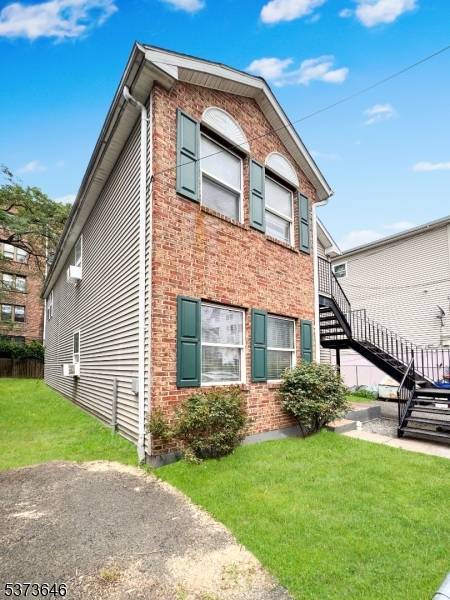 309-311 Van Houten St, Paterson City, NJ 07501