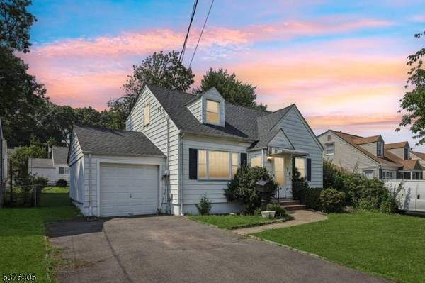 79 Ridgewood Rd, Clifton City, NJ 07012