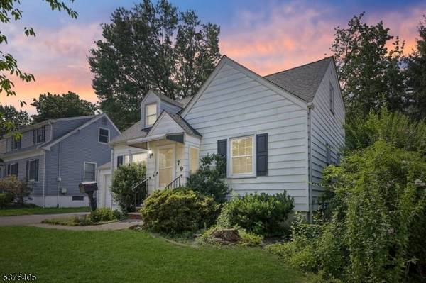 79 Ridgewood Rd, Clifton City, NJ 07012