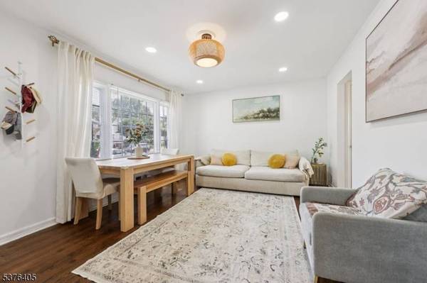 79 Ridgewood Rd, Clifton City, NJ 07012