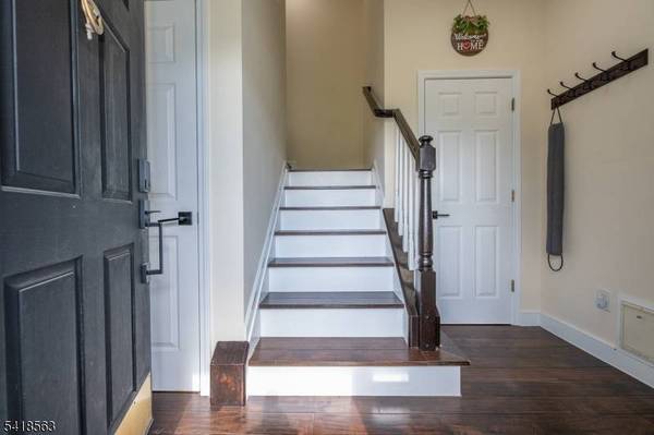 59 Carter Rd, Wanaque Boro, NJ 07420