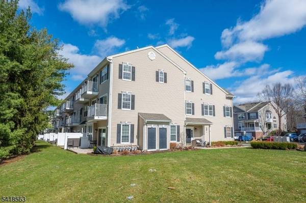 59 Carter Rd, Wanaque Boro, NJ 07420