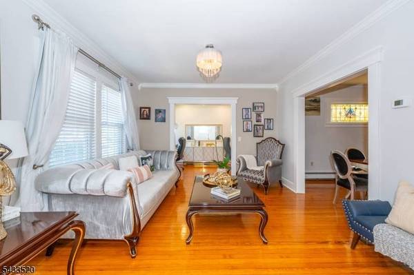 690 Garden St, Maywood Boro, NJ 07607
