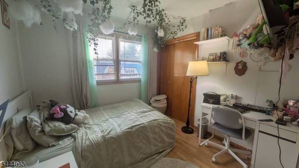 100 E 7Th St, Clifton City, NJ 07011