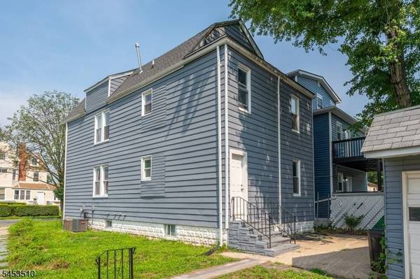 484 Prospect St, East Orange City, NJ 07017