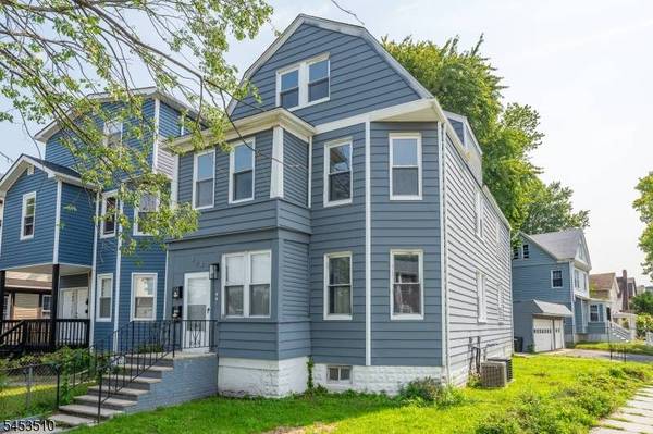 484 Prospect St