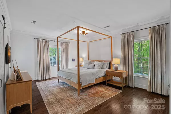 2915 Cross Country RD, Charlotte, NC 28270