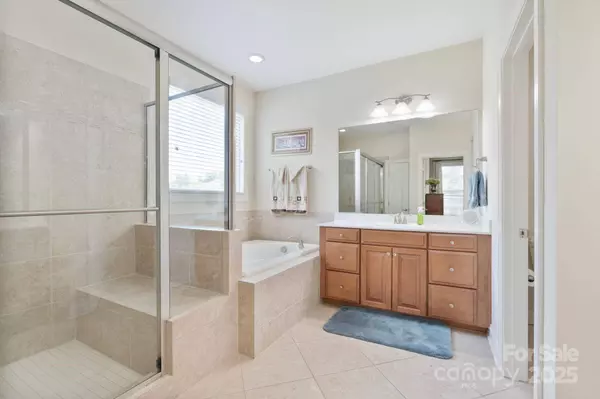 1001 Manorwyck Farms DR, Waxhaw, NC 28173