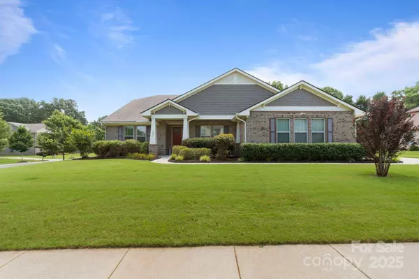 1001 Manorwyck Farms DR, Waxhaw, NC 28173