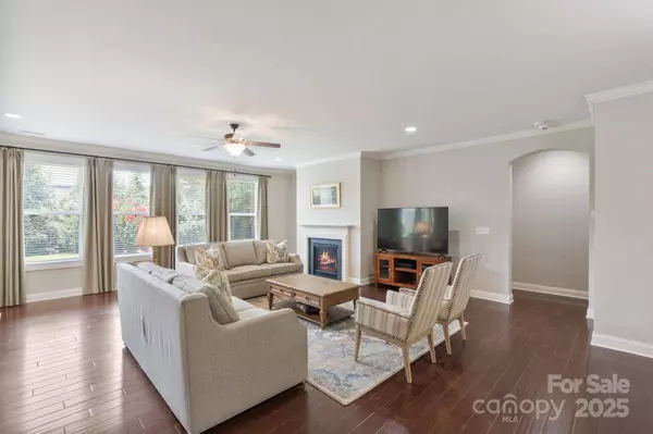 1001 Manorwyck Farms DR, Waxhaw, NC 28173