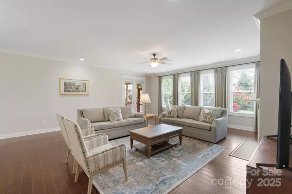 1001 Manorwyck Farms DR, Waxhaw, NC 28173