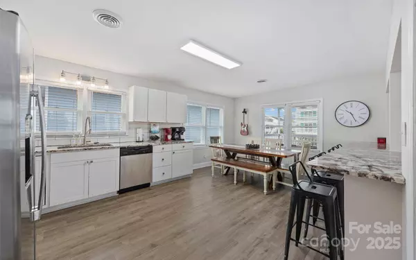 213 30th AVE N, North Myrtle Beach, SC 29582