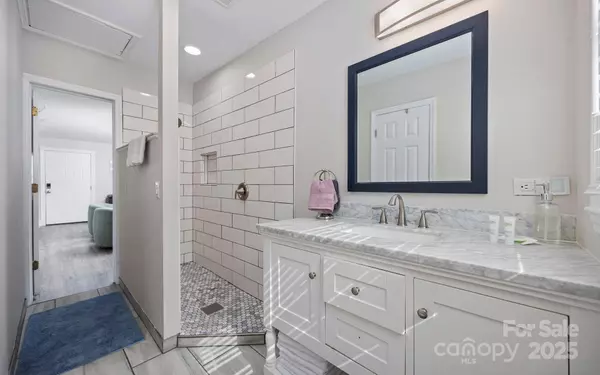 213 30th AVE N, North Myrtle Beach, SC 29582