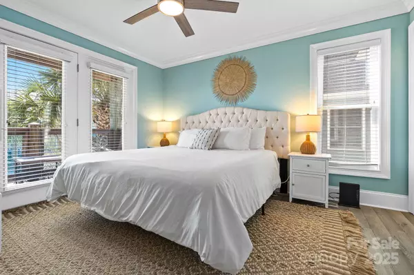 397 E Second ST, Ocean Isle, NC 28469