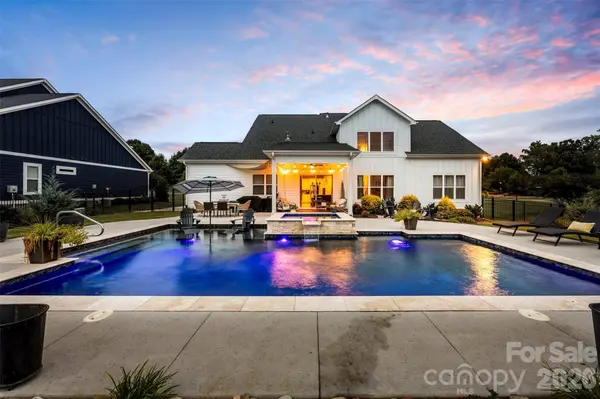 148 Cherry Crossing LN, Belmont, NC 28012