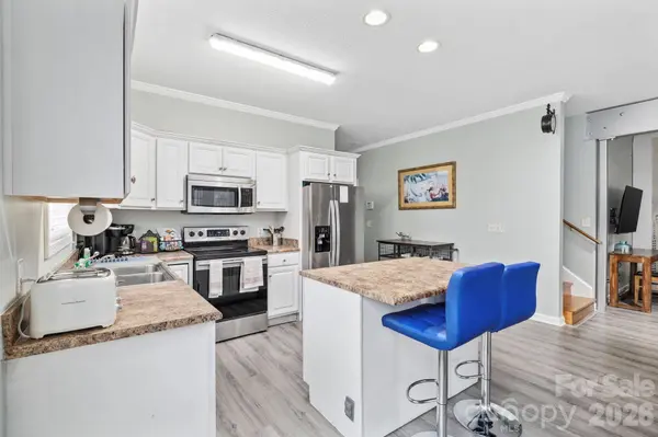 120 Rainbow DR, Murrells Inlet, SC 29576