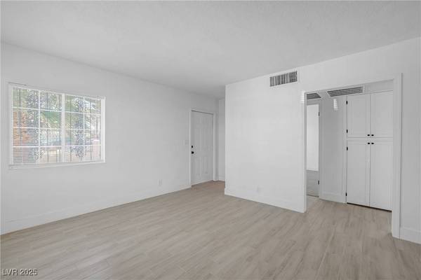 1608 E McDonald AVE, North Las Vegas, NV 89030