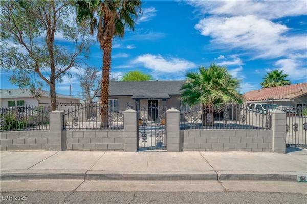 1608 E McDonald AVE, North Las Vegas, NV 89030