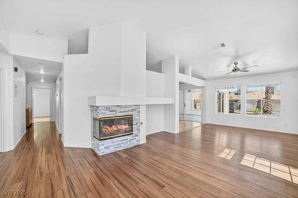 4540 Strato Jet WAY, North Las Vegas, NV 89031