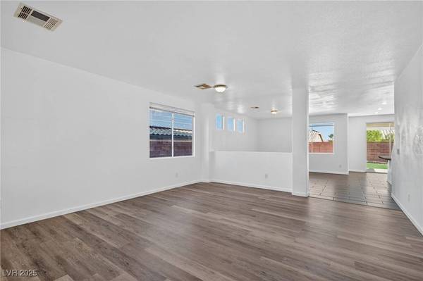 70 Blaven DR, Henderson, NV 89002