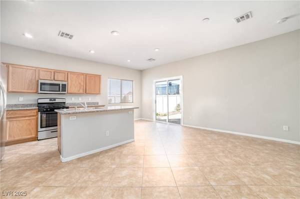 4020 Spring Line ST, North Las Vegas, NV 89032