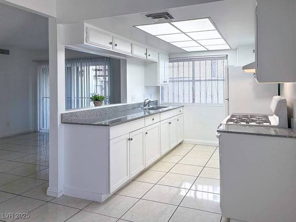 1405 Vegas Valley DR #281, Las Vegas, NV 89169