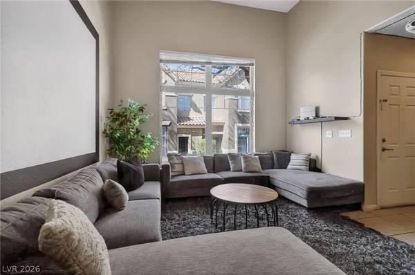 2752 Fountain Vista LN, Henderson, NV 89074