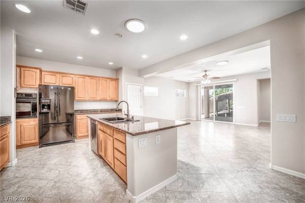 6520 Birdcall ST, North Las Vegas, NV 89084