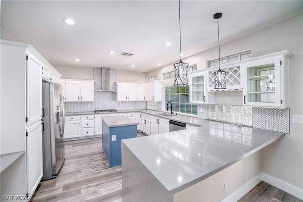 9317 Sienna Ridge DR, Las Vegas, NV 89117