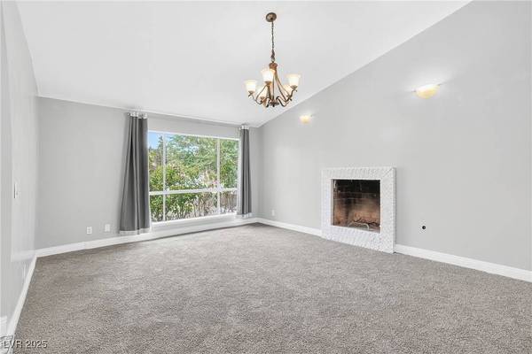 3675 Winner DR, Las Vegas, NV 89120