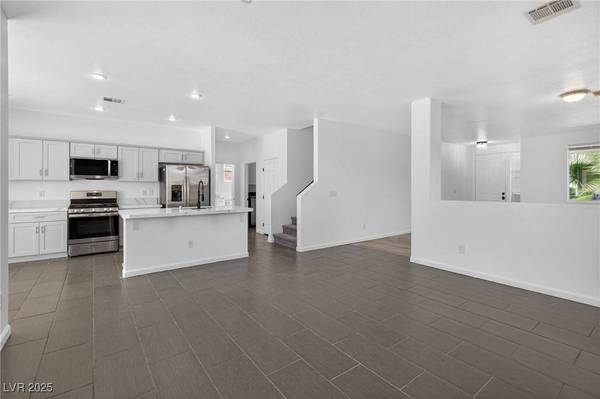 70 Blaven DR, Henderson, NV 89002