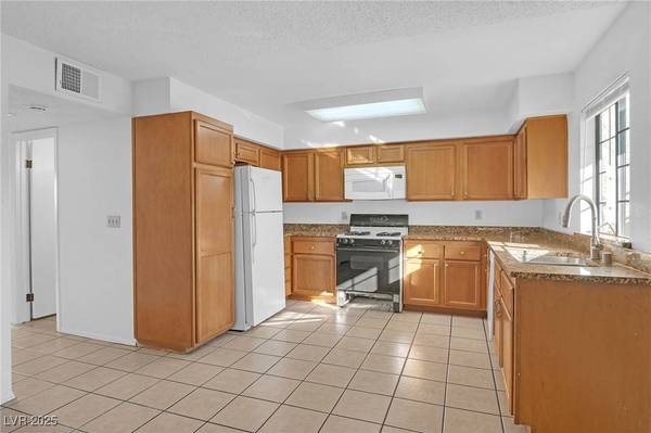 7030 Burcot AVE #F108, Las Vegas, NV 89156