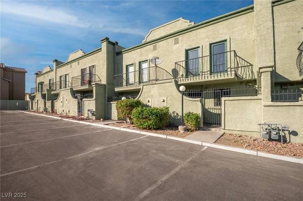 7030 Burcot AVE #F108, Las Vegas, NV 89156