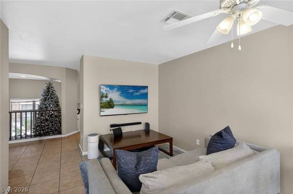 2752 Fountain Vista LN, Henderson, NV 89074