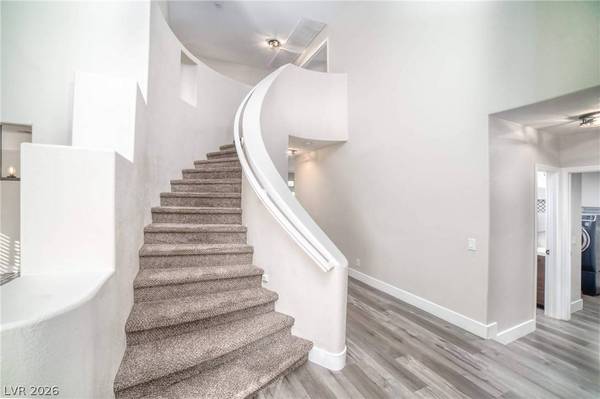 9317 Sienna Ridge DR, Las Vegas, NV 89117