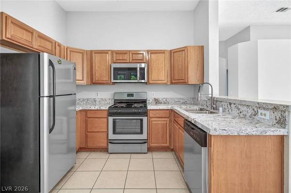 2708 Ironside DR, Las Vegas, NV 89108