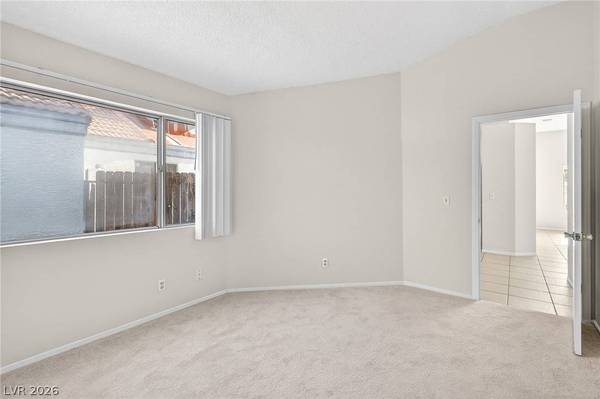 2708 Ironside DR, Las Vegas, NV 89108