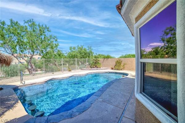 6520 Birdcall ST, North Las Vegas, NV 89084