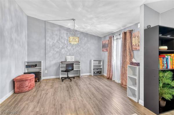 6100 Bluehill AVE, Las Vegas, NV 89156